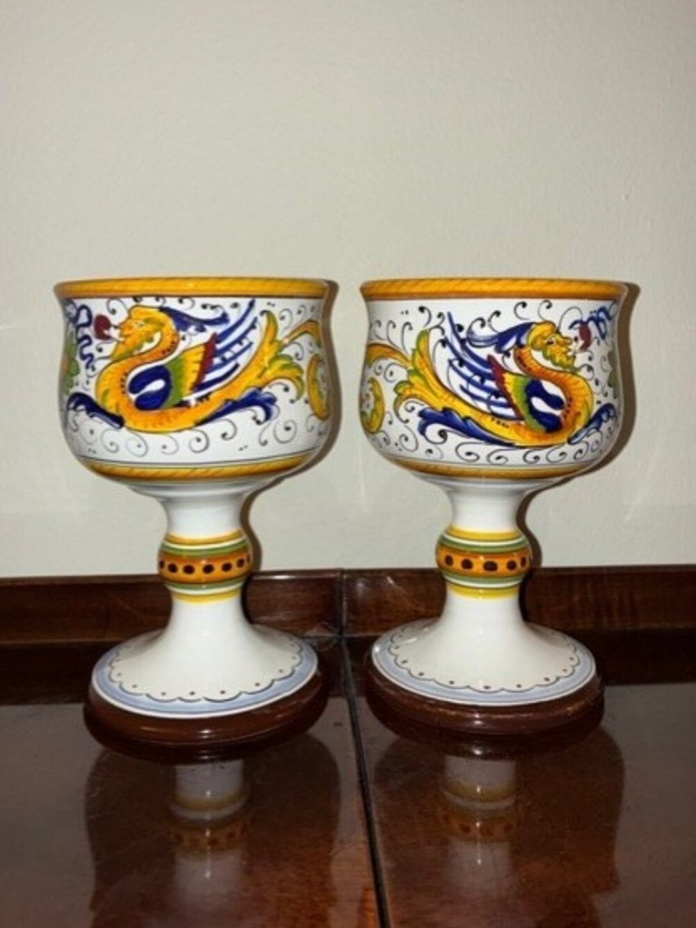 Pair of Italian FIMA Deruta Majolica Pottery Raffaellesco Hand-Painted Goblets